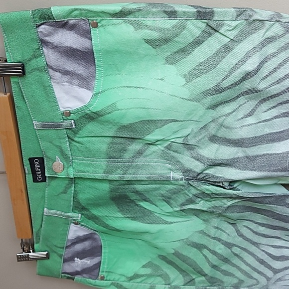 GOLFINO ♡ Ladies Golf Shorts - Picture 4 of 10